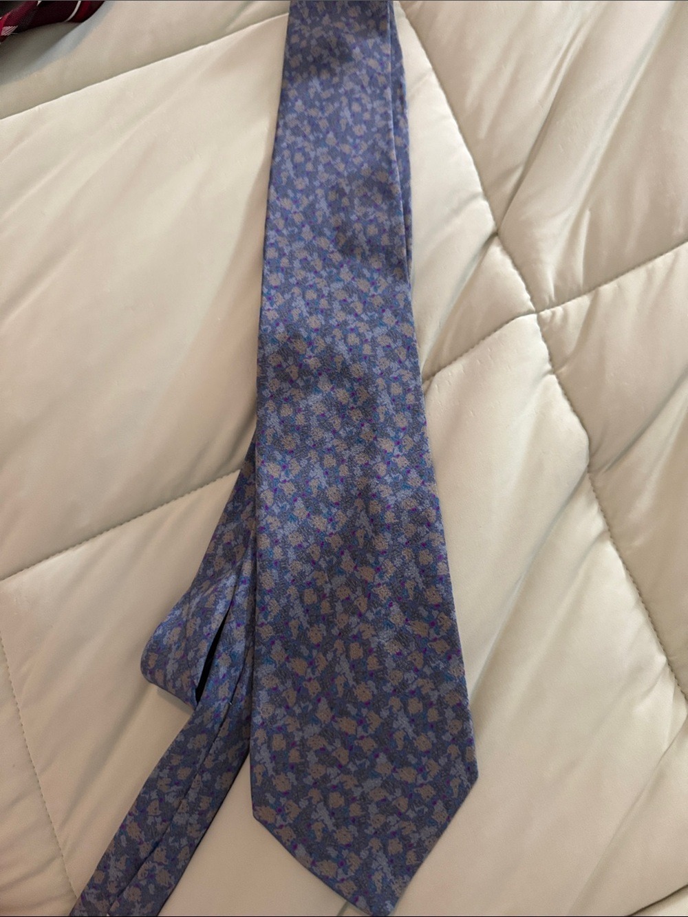 Men's Blue Floral 100% Silk Tie - Picture 4 of 4